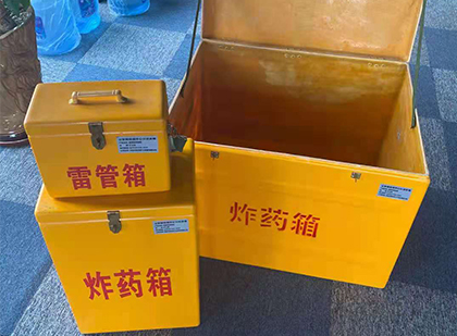 新抚玻璃雷管箱生产标准全解析：安全、性能与合规的基石